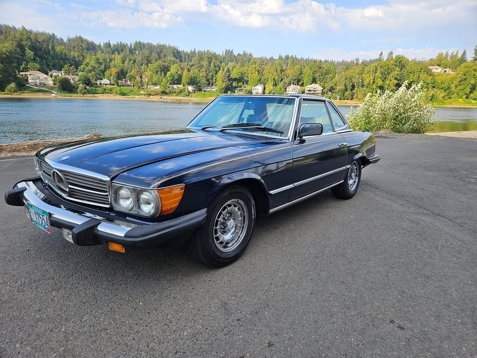 On a scrap run, I spotted a 1984 Mercedes-Benz 380SL and couldn’t…