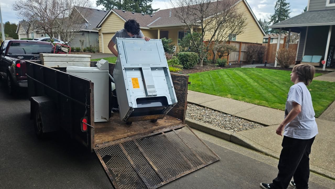 No school today means worky work, got my minions out picking up…