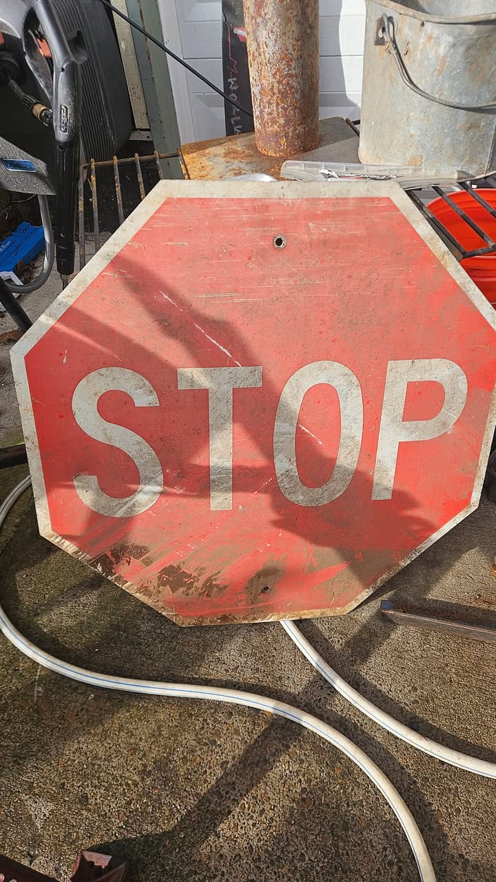 🛑 STOP! 🛑 👉 Share this post 👉 Give us a follow ♻️🔥