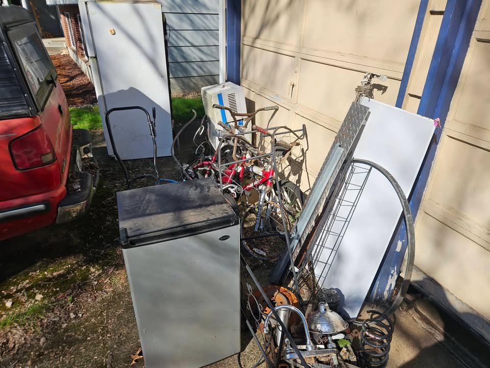 Beautiful day. Spring is coming 🌿☀️ Don’t burden yourself with scrap metal…