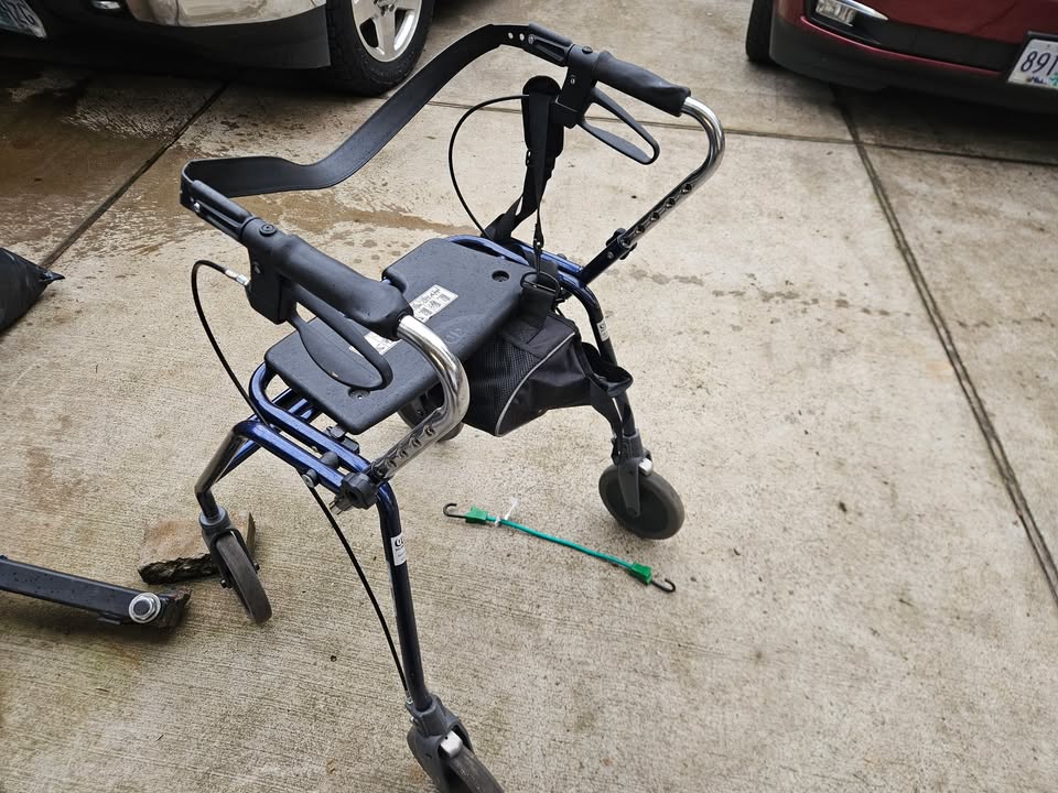 Free Adult Mobility Walker Clean and in good working condition. No longer…