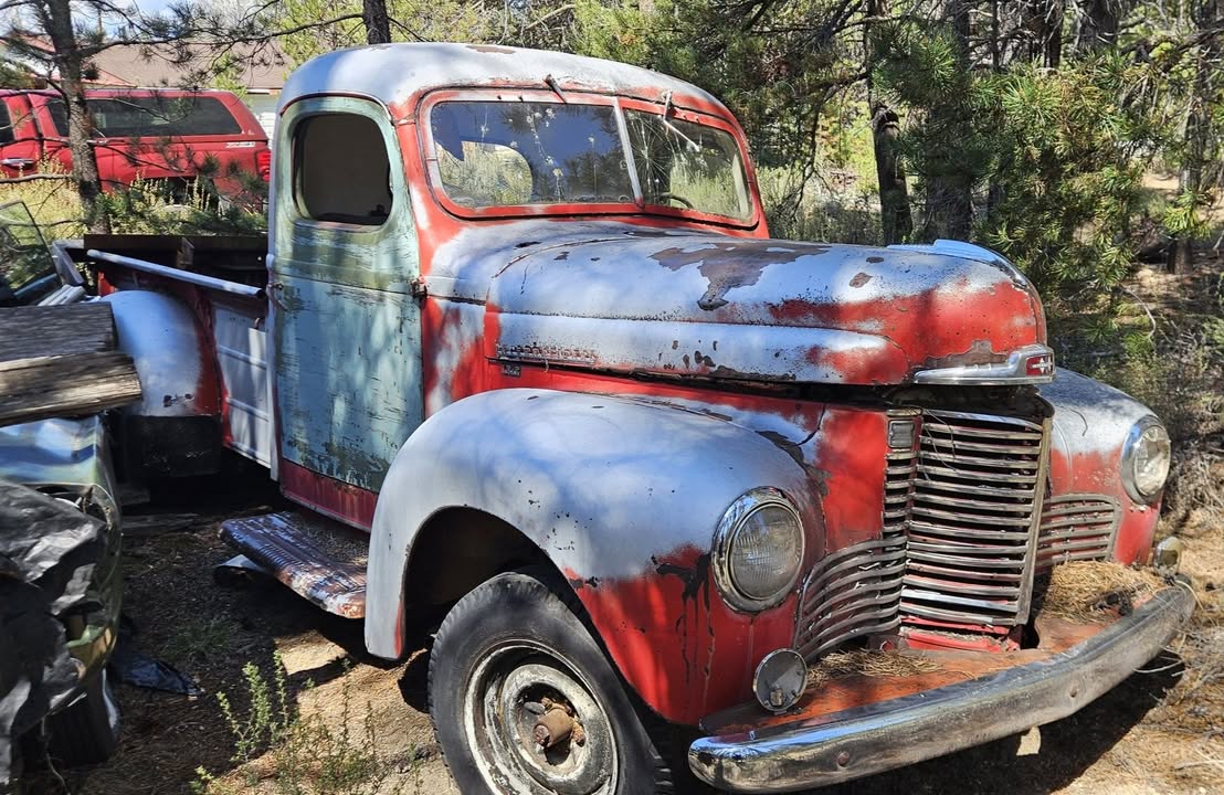 My mom’s, and now mine ❤️ 1940s International Harvester K Series with…