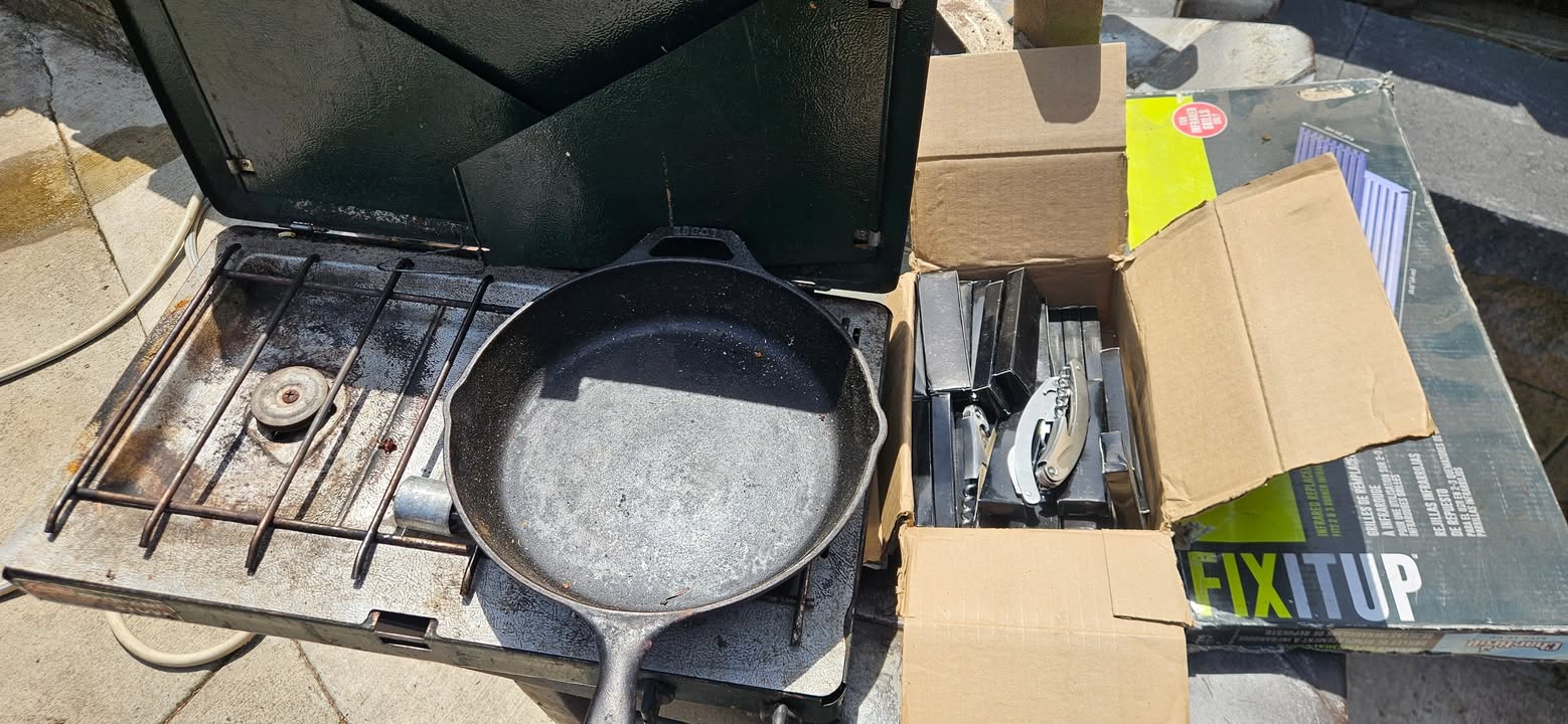 You never know what we’ll find! 😄 From cast iron skillets 🍳…